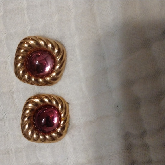 Avon Jewelry - Vintage, Avon 1980, purple and gold pierced earring with glass cabochon.